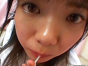 Young japanese teen gives a perfect blowjob and..